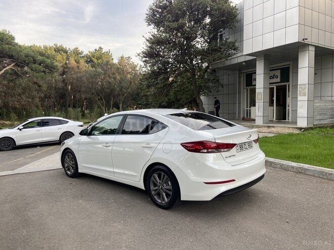 Hyundai Elantra 2018, 145,000 km - 2.0 л - Bakı