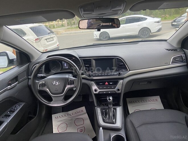 Hyundai Elantra 2018, 145,000 km - 2.0 л - Bakı