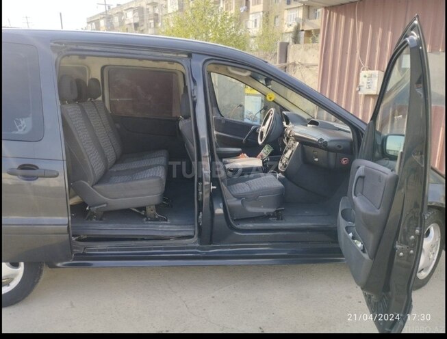Mercedes Vaneo 2002, 250,000 km - 1.9 l - Bakı
