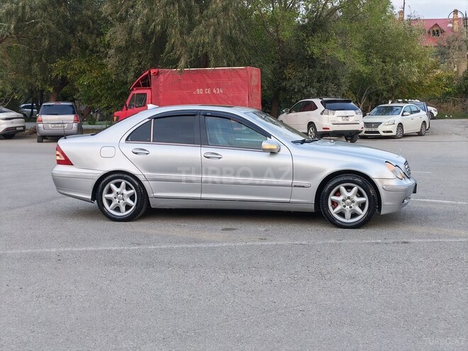 Mercedes C 200 2000, 305,000 km - 2.0 л - Sumqayıt