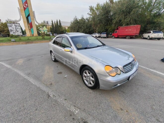 Mercedes C 200 2000, 305,000 km - 2.0 л - Sumqayıt