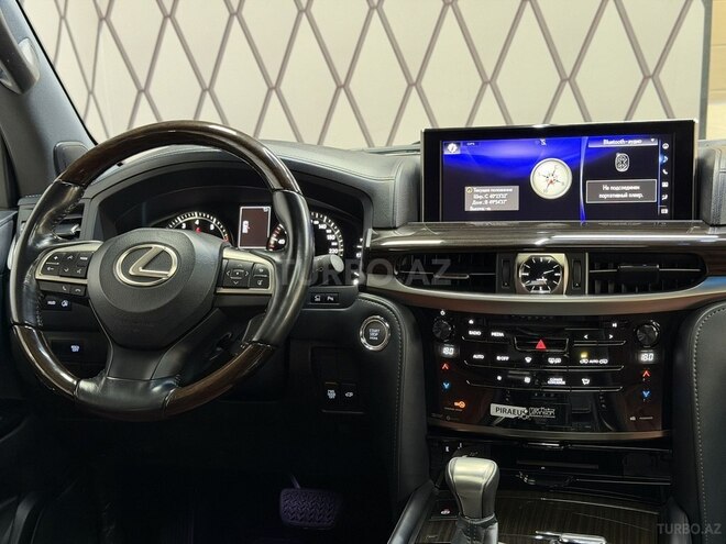 Lexus LX 570 2017, 44,000 km - 5.7 l - Bakı
