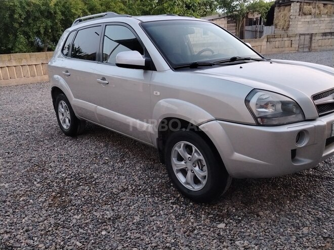 Hyundai Tucson 2008, 285,320 km - 2.0 l - Neftçala