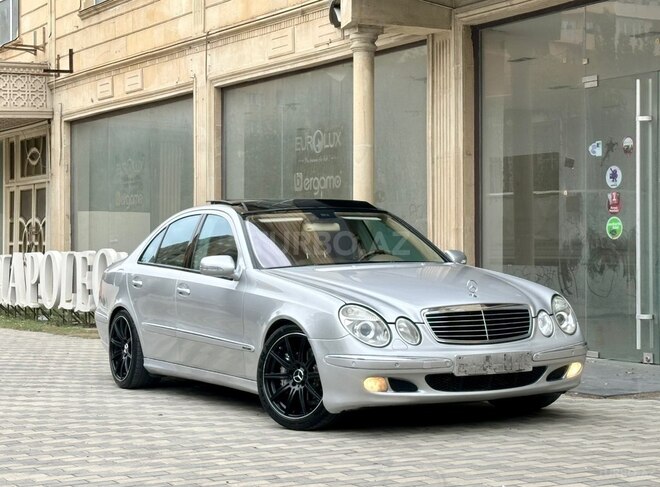 Mercedes E 240 2002, 319,000 km - 2.6 l - Bakı