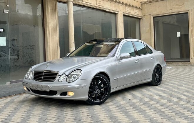 Mercedes E 240 2002, 319,000 km - 2.6 l - Bakı