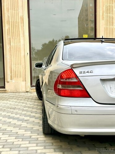 Mercedes E 240 2002, 319,000 km - 2.6 l - Bakı