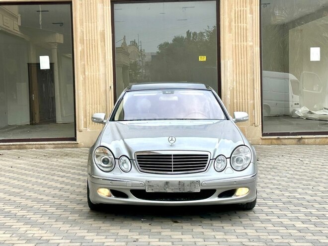 Mercedes E 240 2002, 319,000 km - 2.6 l - Bakı