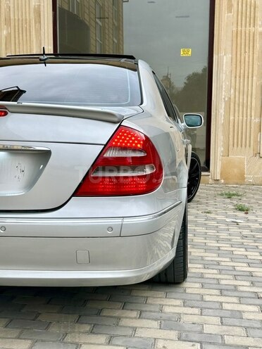 Mercedes E 240 2002, 319,000 km - 2.6 l - Bakı