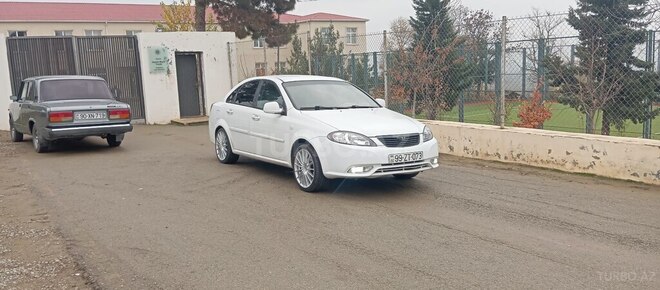 Daewoo Gentra 2014, 330,000 km - 1.5 l - Ağsu