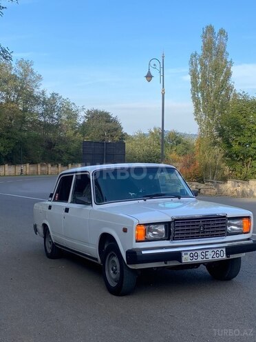 LADA (VAZ) 2107 2004, 74,000 km - 1.6 l - Lerik
