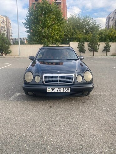 Mercedes E 220 1999, 280,000 km - 2.2 л - Gəncə