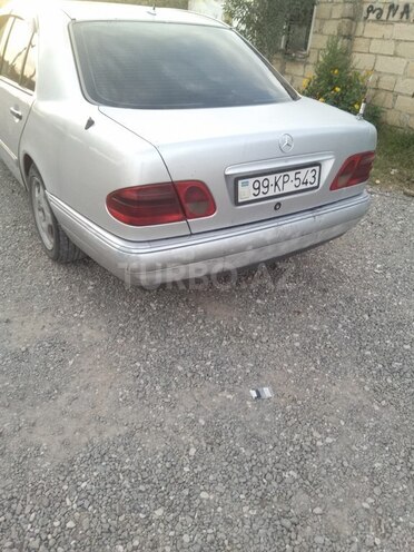 Mercedes E 220 1998, 411,089 km - 2.2 l - Ağdam