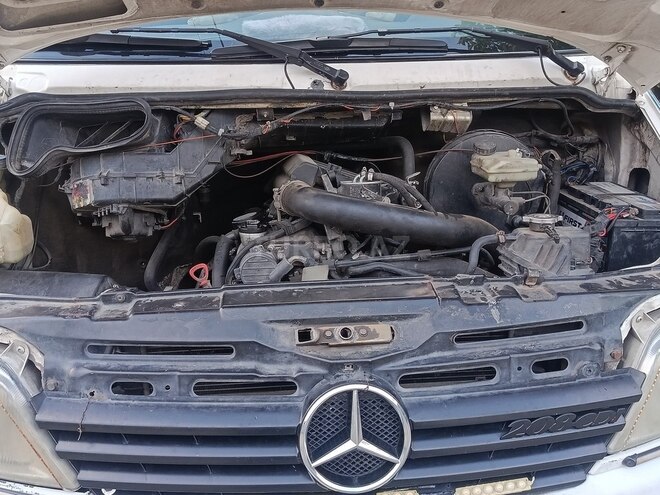 Mercedes Sprinter 413 2001, 213,787 km - 2.2 l - Şəmkir