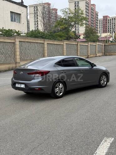 Hyundai Elantra 2018, 75,000 km - 2.0 l - Bakı