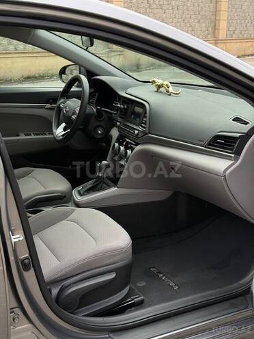 Hyundai Elantra 2018, 75,000 km - 2.0 l - Bakı