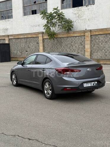 Hyundai Elantra 2018, 75,000 km - 2.0 l - Bakı