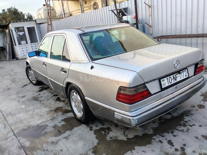 Mercedes 220 E 1993, 676,016 km - 2.2 l - Xaçmaz