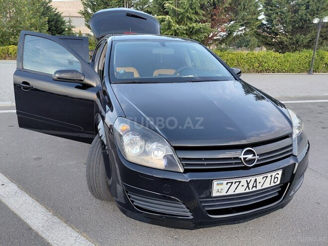 Opel Astra 2004, 285,000 km - 1.4 l - Neftçala