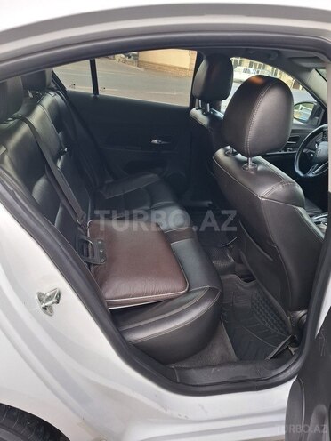 Chevrolet Cruze 2015, 392,000 km - 1.4 l - Göyçay