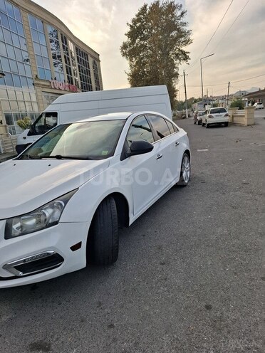 Chevrolet Cruze 2015, 392,000 km - 1.4 l - Göyçay