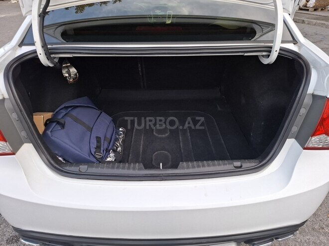 Chevrolet Cruze 2015, 392,000 km - 1.4 l - Göyçay