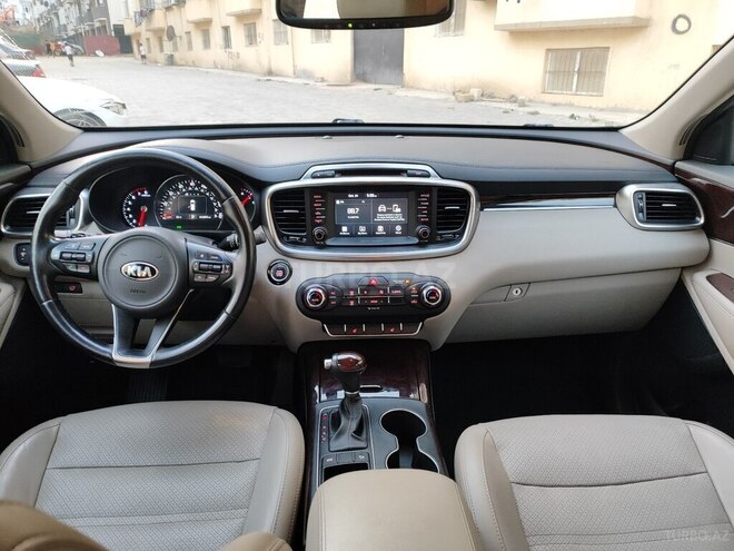 Kia Sorento 2018, 228,321 km - 2.0 l - Bakı