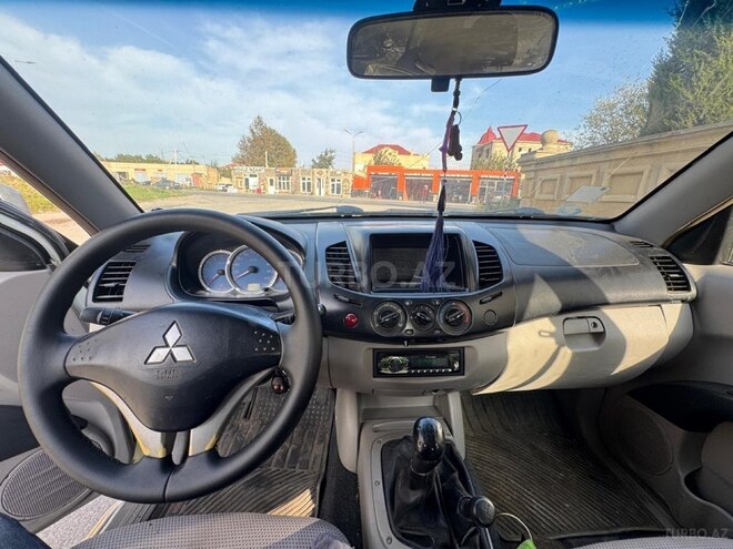 Mitsubishi L200 2007, 278,000 km - 2.5 л - Bakı