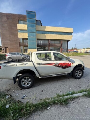 Mitsubishi L200 2007, 278,000 km - 2.5 л - Bakı