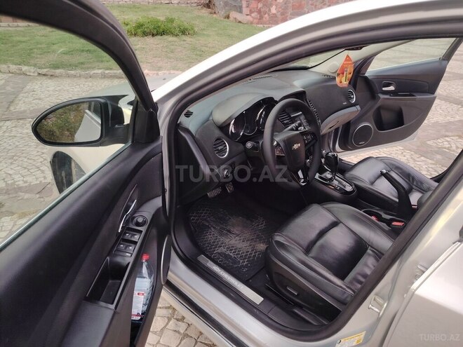 Chevrolet Cruze 2013, 276,750 km - 1.4 л - Tovuz