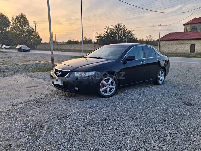 Honda Accord 2004, 380,000 km - 2.4 l - Quba
