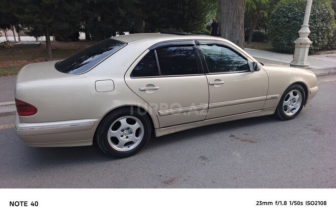 Mercedes E 220 1998, 230,000 km - 2.2 l - Mingəçevir