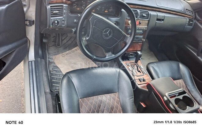 Mercedes E 220 1998, 230,000 km - 2.2 l - Mingəçevir