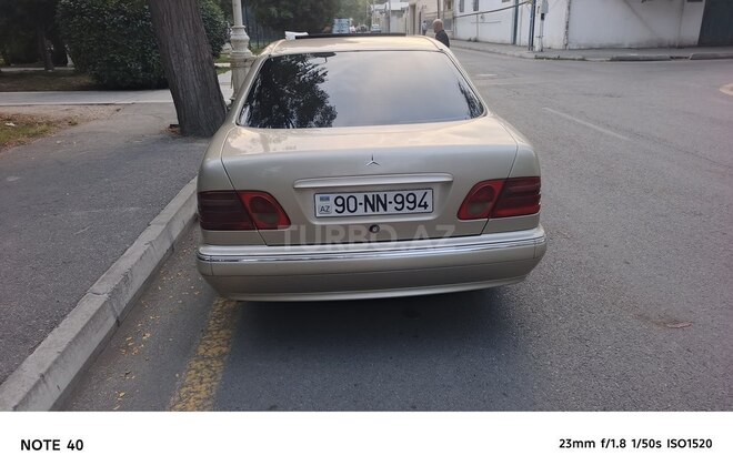 Mercedes E 220 1998, 230,000 km - 2.2 l - Mingəçevir