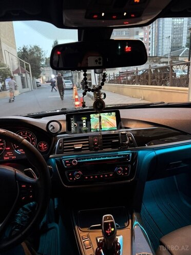 BMW 330 2017, 260,000 km - 2.0 л - Bakı