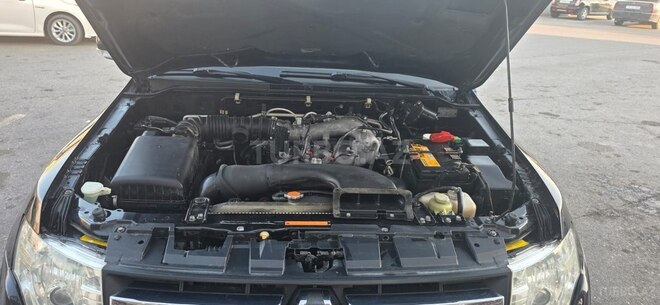 Mitsubishi Pajero 2007, 172,000 km - 3.0 l - Bakı