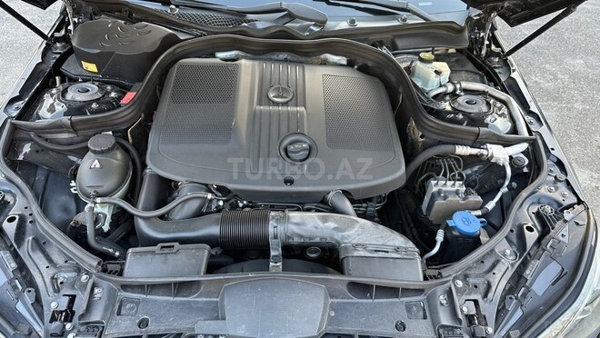 Mercedes E 220 2014, 211,000 km - 2.1 л - Bakı
