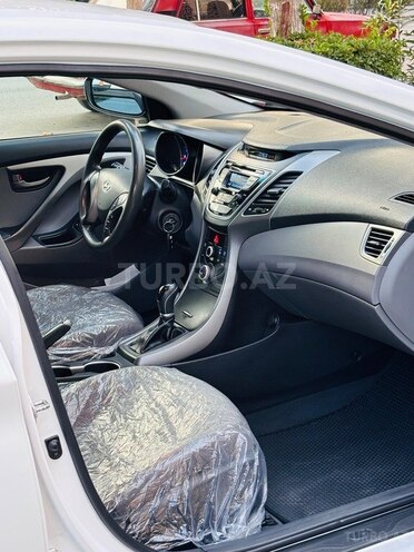 Hyundai Elantra 2014, 178,054 km - 1.8 l - İmişli