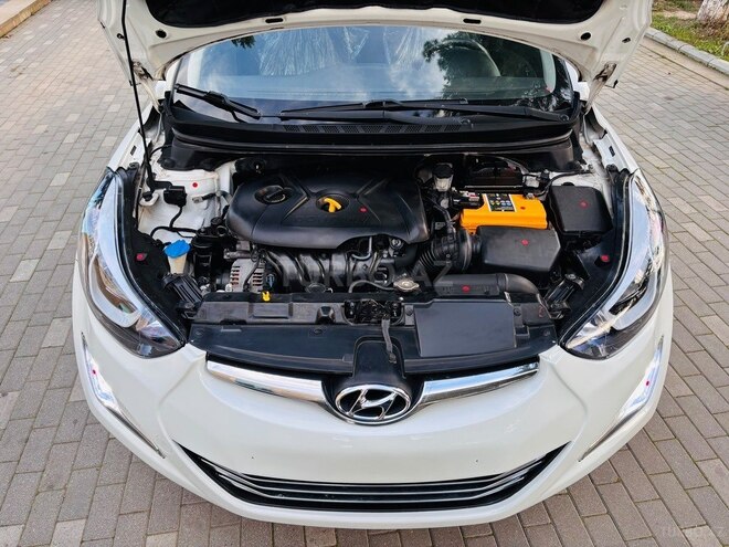 Hyundai Elantra 2014, 178,054 km - 1.8 l - İmişli