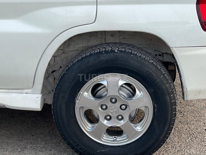 Mitsubishi Pajero io 2000, 380,020 km - 2.0 l - Bakı