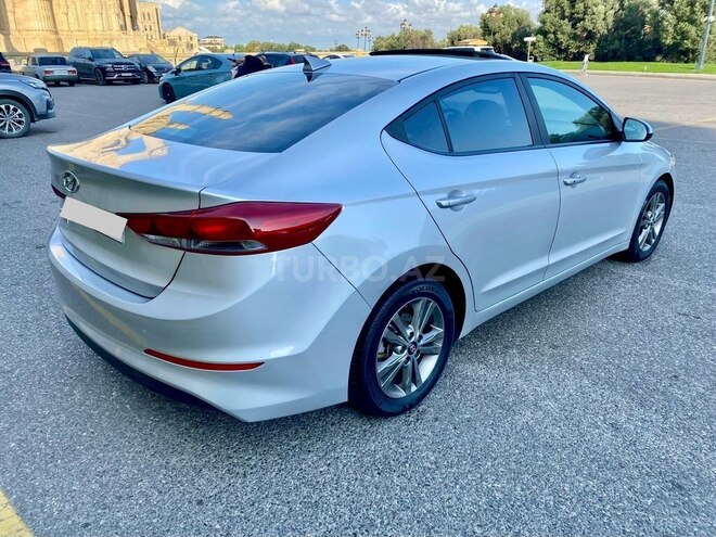 Hyundai Elantra 2017, 136,794 km - 2.0 l - Bakı