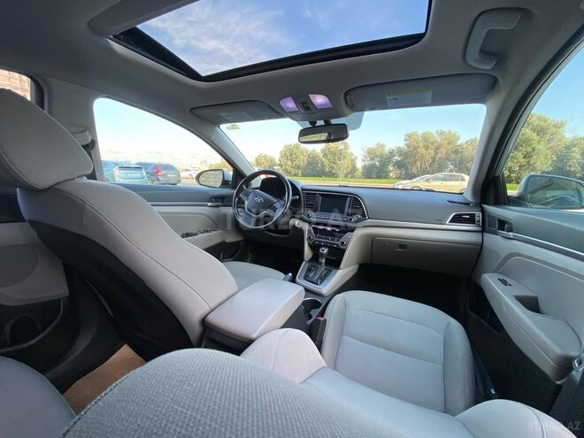 Hyundai Elantra 2017, 136,794 km - 2.0 l - Bakı