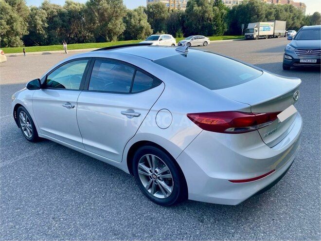 Hyundai Elantra 2017, 136,794 km - 2.0 l - Bakı
