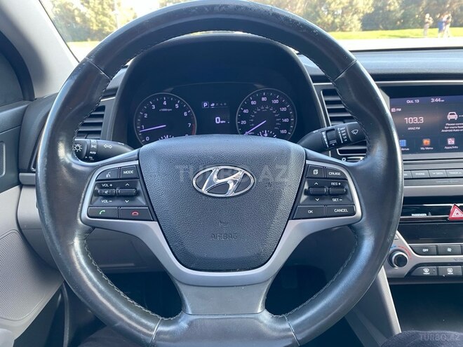 Hyundai Elantra 2017, 136,794 km - 2.0 l - Bakı