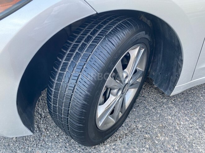 Hyundai Elantra 2017, 136,794 km - 2.0 l - Bakı