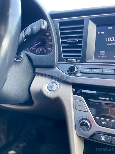 Hyundai Elantra 2017, 136,794 km - 2.0 l - Bakı