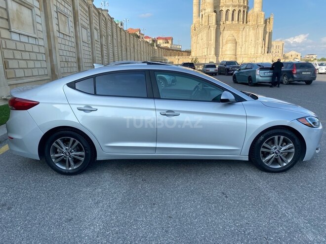 Hyundai Elantra 2017, 136,794 km - 2.0 l - Bakı