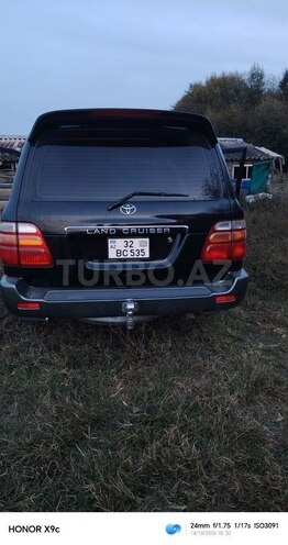 Toyota Land Cruiser 2002, 220,000 km - 4.5 l - Zaqatala