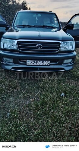 Toyota Land Cruiser 2002, 220,000 km - 4.5 l - Zaqatala