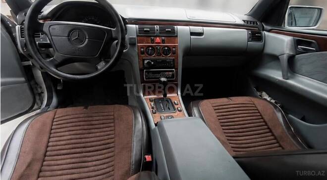 Mercedes E 220 1996, 297,000 km - 2.2 л - Gəncə