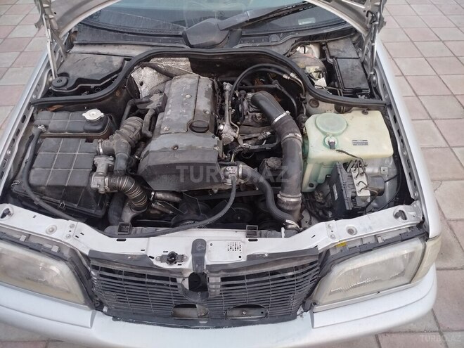 Mercedes C 230 2000, 343,000 km - 2.3 л - Bərdə